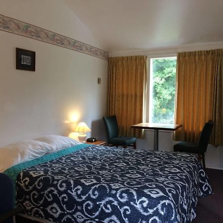 Apsley Inn And Restaurnt エクステリア 写真